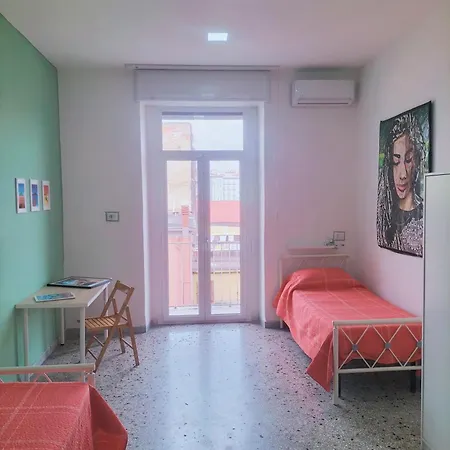Art House - Station *